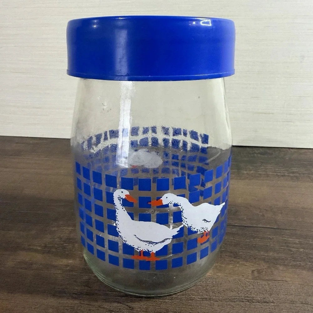 Vintage CARLTON GLASS USA 1 Liter Blue Checked Geese Ducks Canister 1982